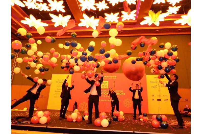 Manual Exploding Balloon